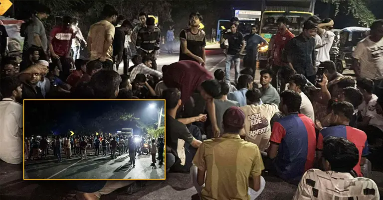 মারধরের প্রতিবাদ ও বিচার চেয়ে শিক্ষার্থীদের সড়ক অবরোধ